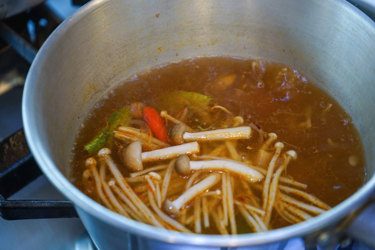 Easy Tom Yum Soup Recipe_2