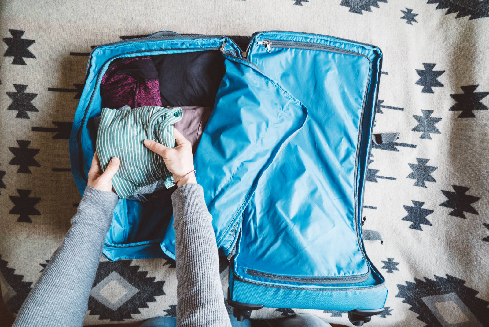 solo travel hacks