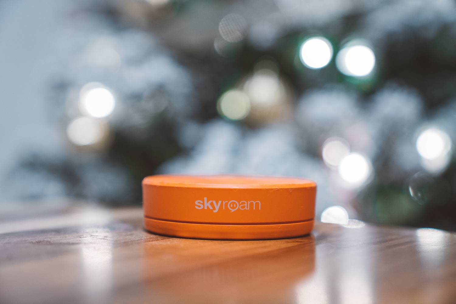 Holiday Gift Guide for Travel 2018 Skyroam