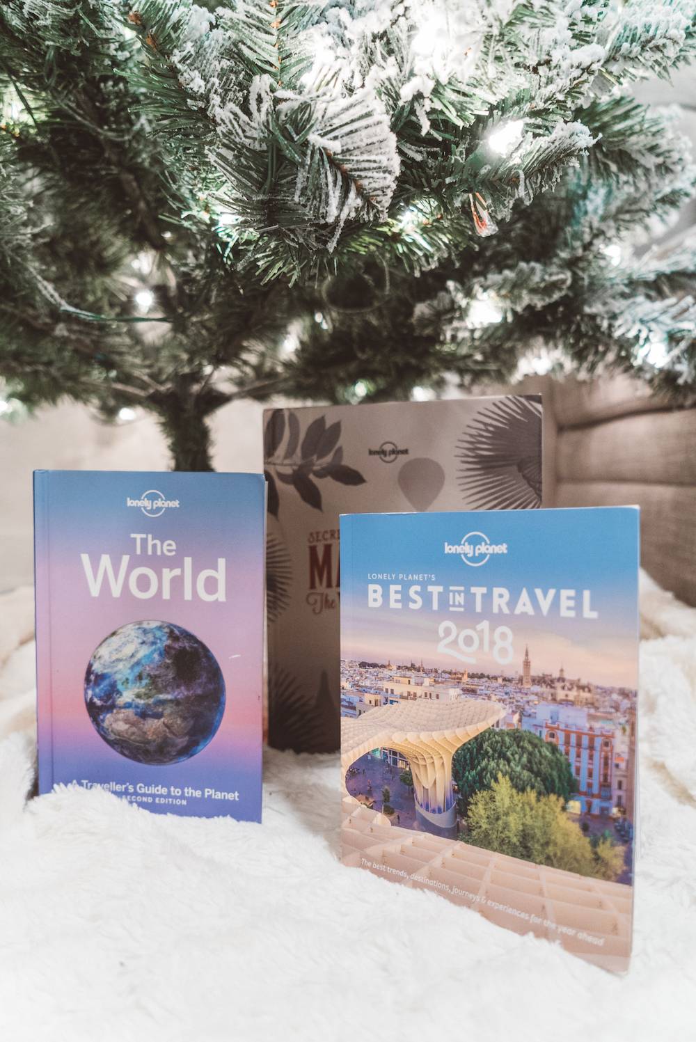 Lonely Planet Guide Books best holiday gift ideas for travel